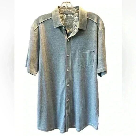 Tommy Bahama button down polo with the famous Logo. Breathable fabric Sz. Med. - Picture 4 of 11